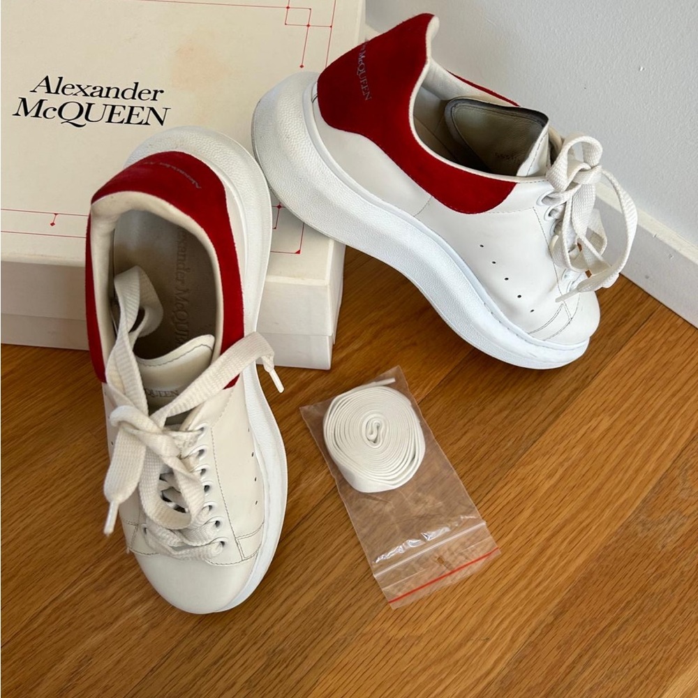 Alexander McQueen sneaker